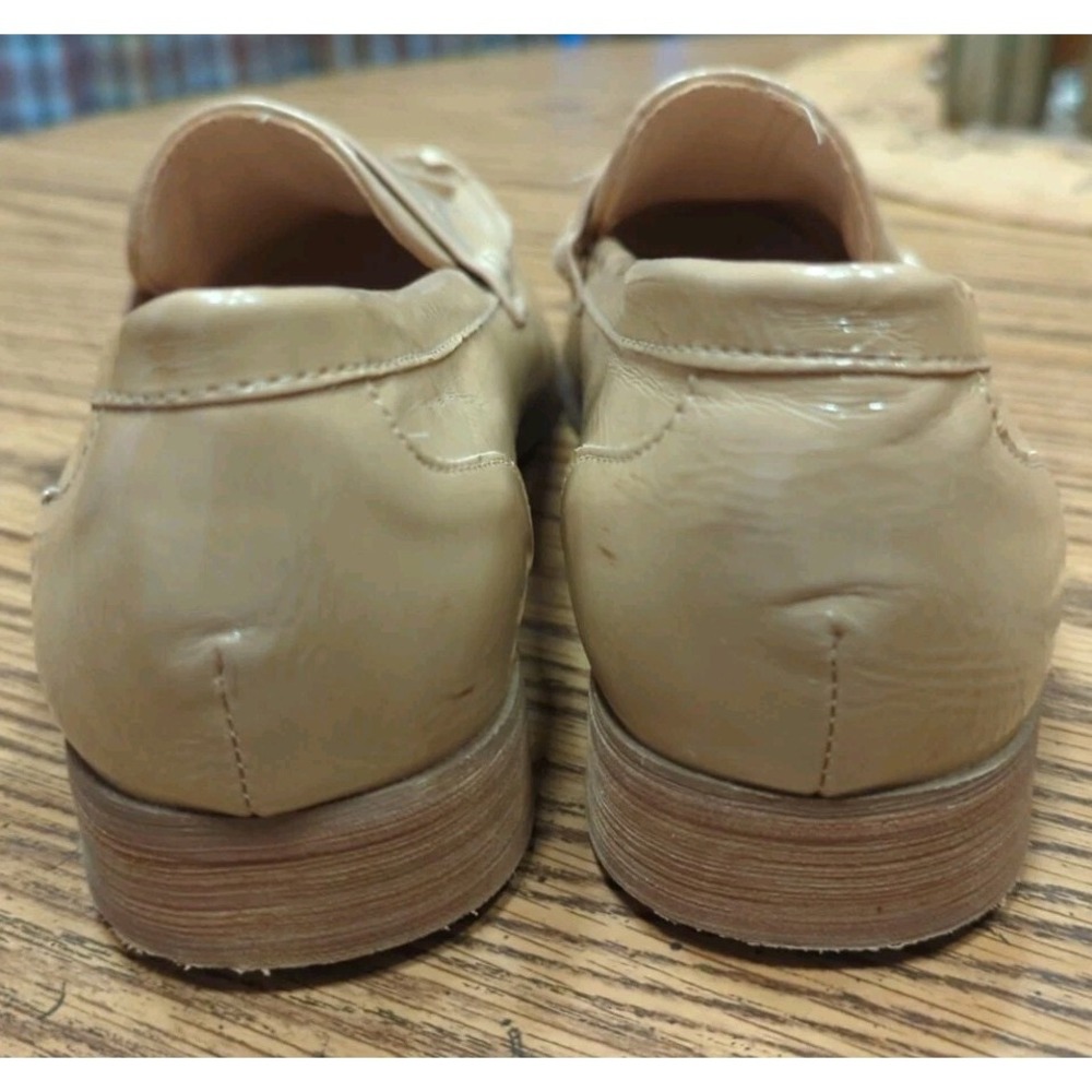 Moow Women's Shiny Tan Tassels Natural Slip-On Loafer Size US 9 (41) READ! - Picture 10 of 15